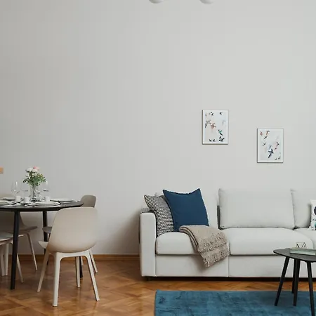 Airstay Vinohrady Appartement *