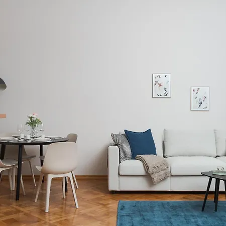 Airstay Vinohrady Praag