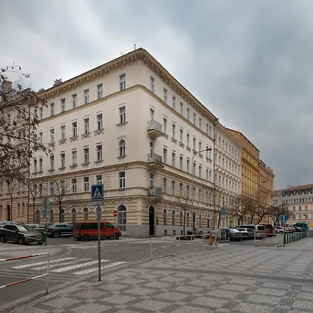 Airstay Vinohrady Praag